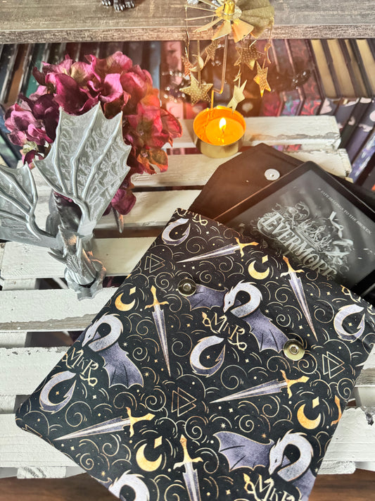 Charlie and Fox Padded E-Reader Sleeve (2 Color Options Purple or Black)