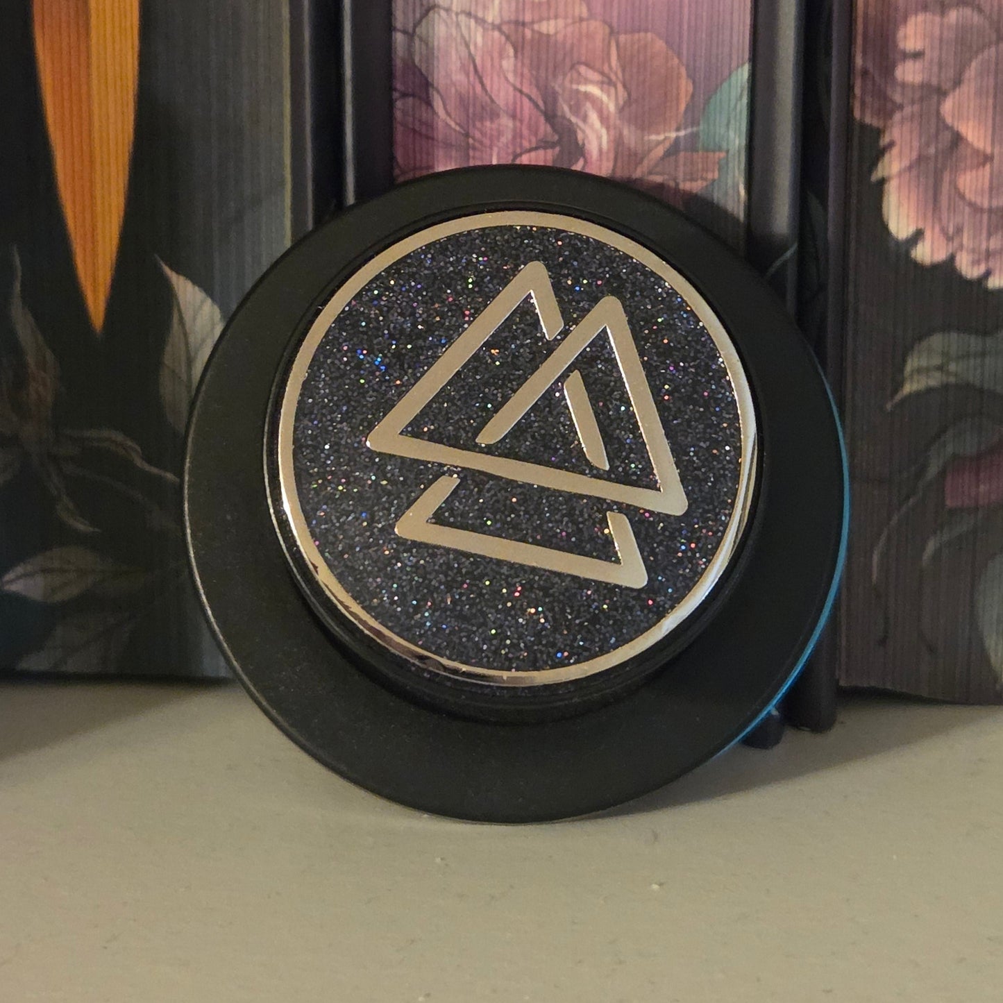 Arius Mag-Safe Pop Phone/Kindle Grip - (Magnetic with adhesive option)