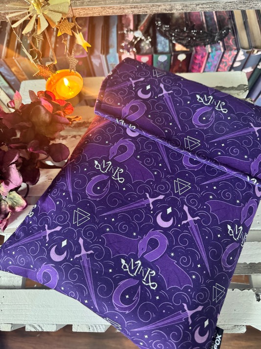 Charlie and Fox Padded Book Sleeve (Purple) XL
